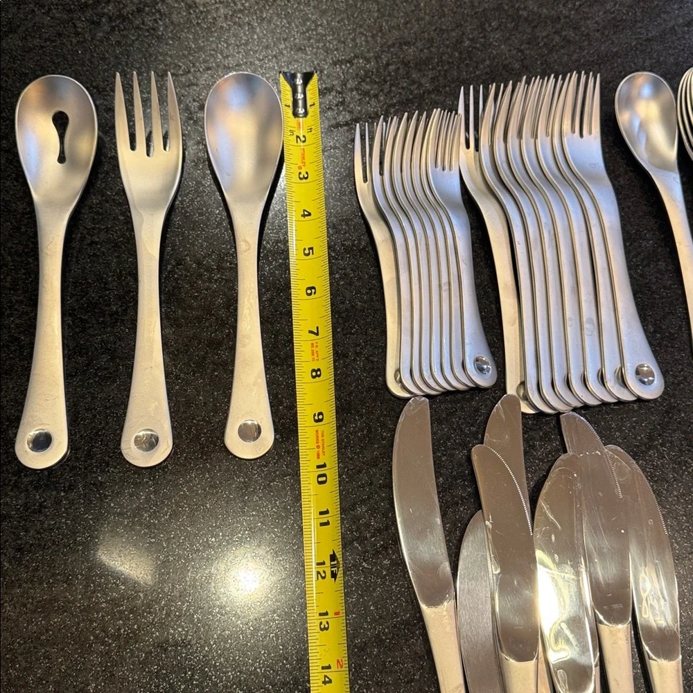 Robert Welch Design PENDULUM Stainless Flatware includes 3 SERVING , 44 pieces - Picture 8 of 8